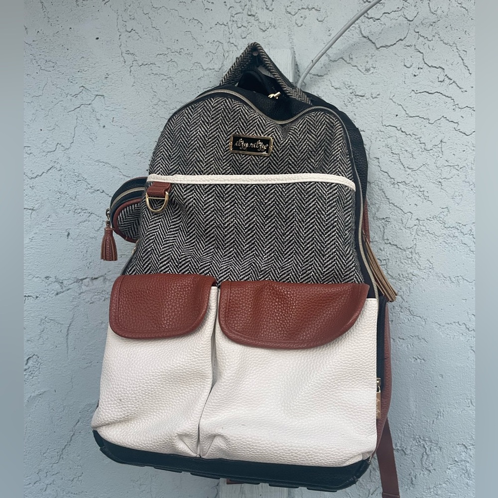 Itzy Ritzy bag
